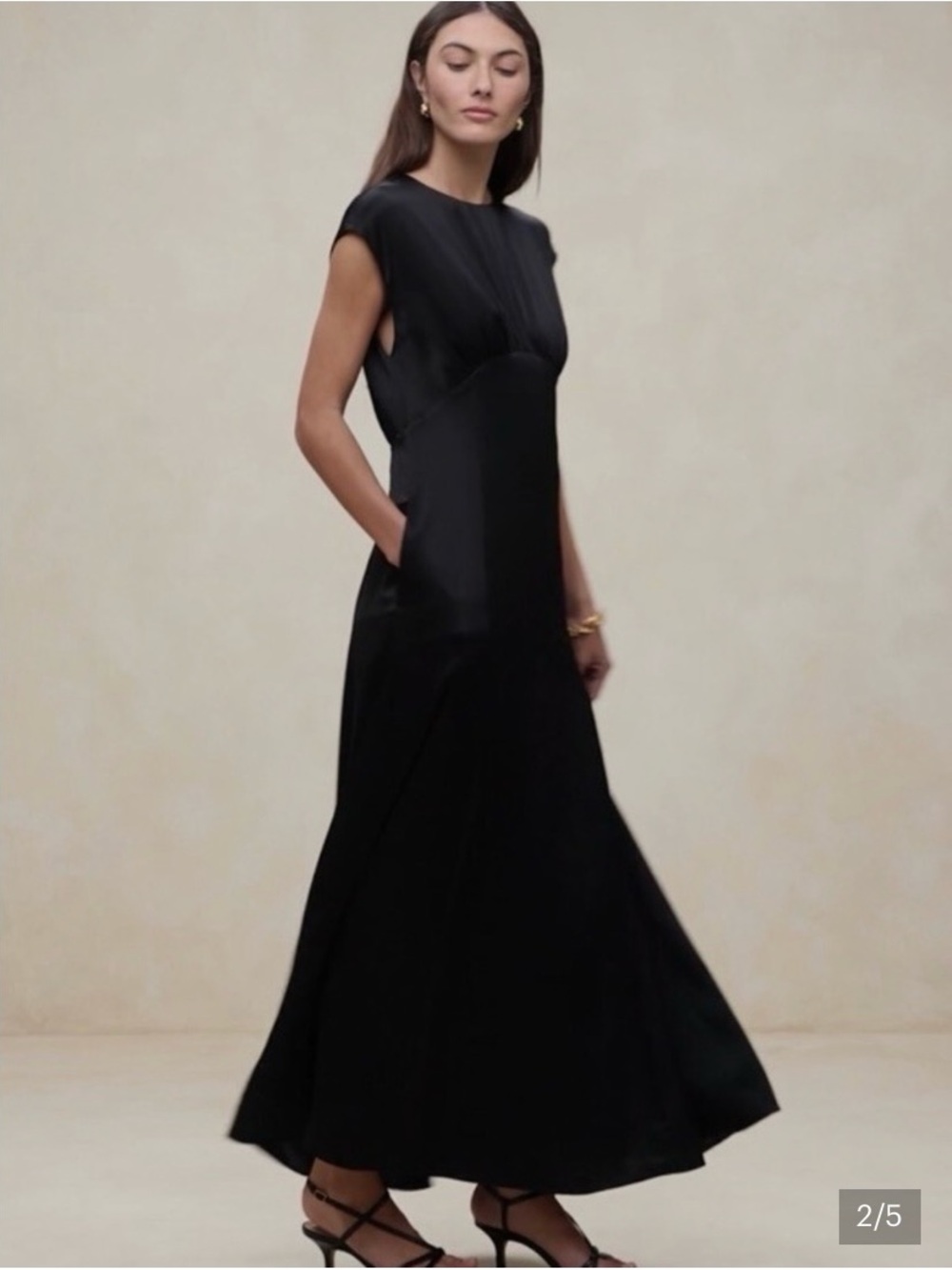 Banana Republic 💯 silk Black Sleeveless Maxi Dress lined